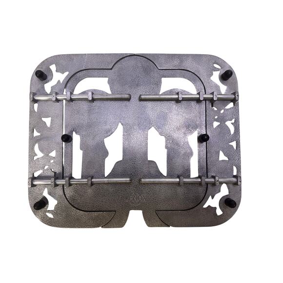 Lenox Yuletide Metal Holiday Vintage 1980's Expandable Trivet 8 x 13 - Picture 8 of 9